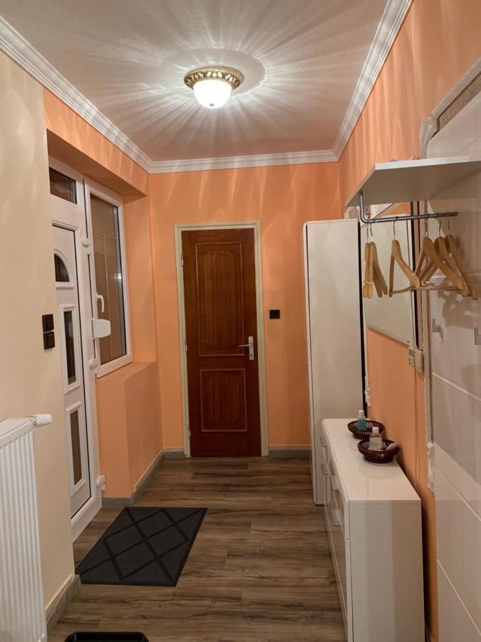 Bakonyi Mamutfenyo Vendeghaz Apartment Tés Exterior foto