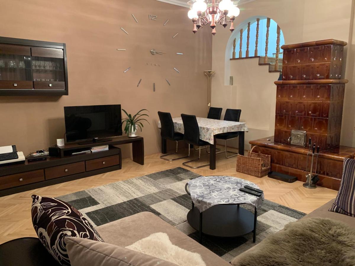 Bakonyi Mamutfenyo Vendeghaz Apartment Tés Exterior foto