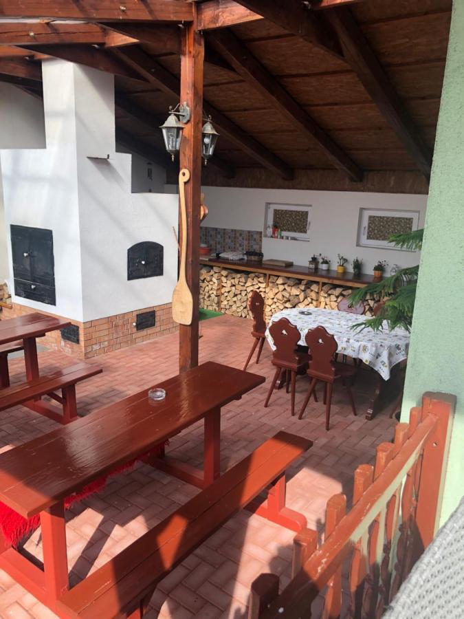 Bakonyi Mamutfenyo Vendeghaz Apartment Tés Exterior foto