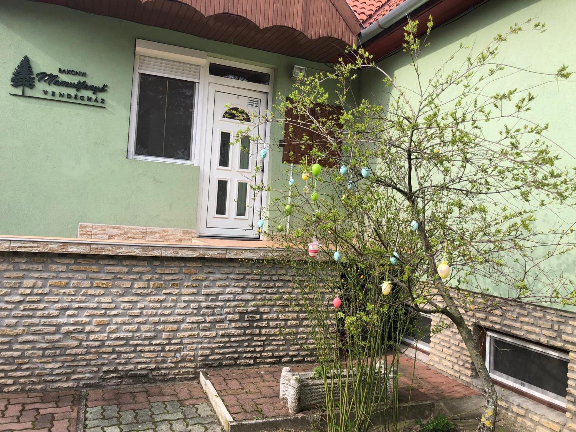 Bakonyi Mamutfenyo Vendeghaz Apartment Tés Exterior foto