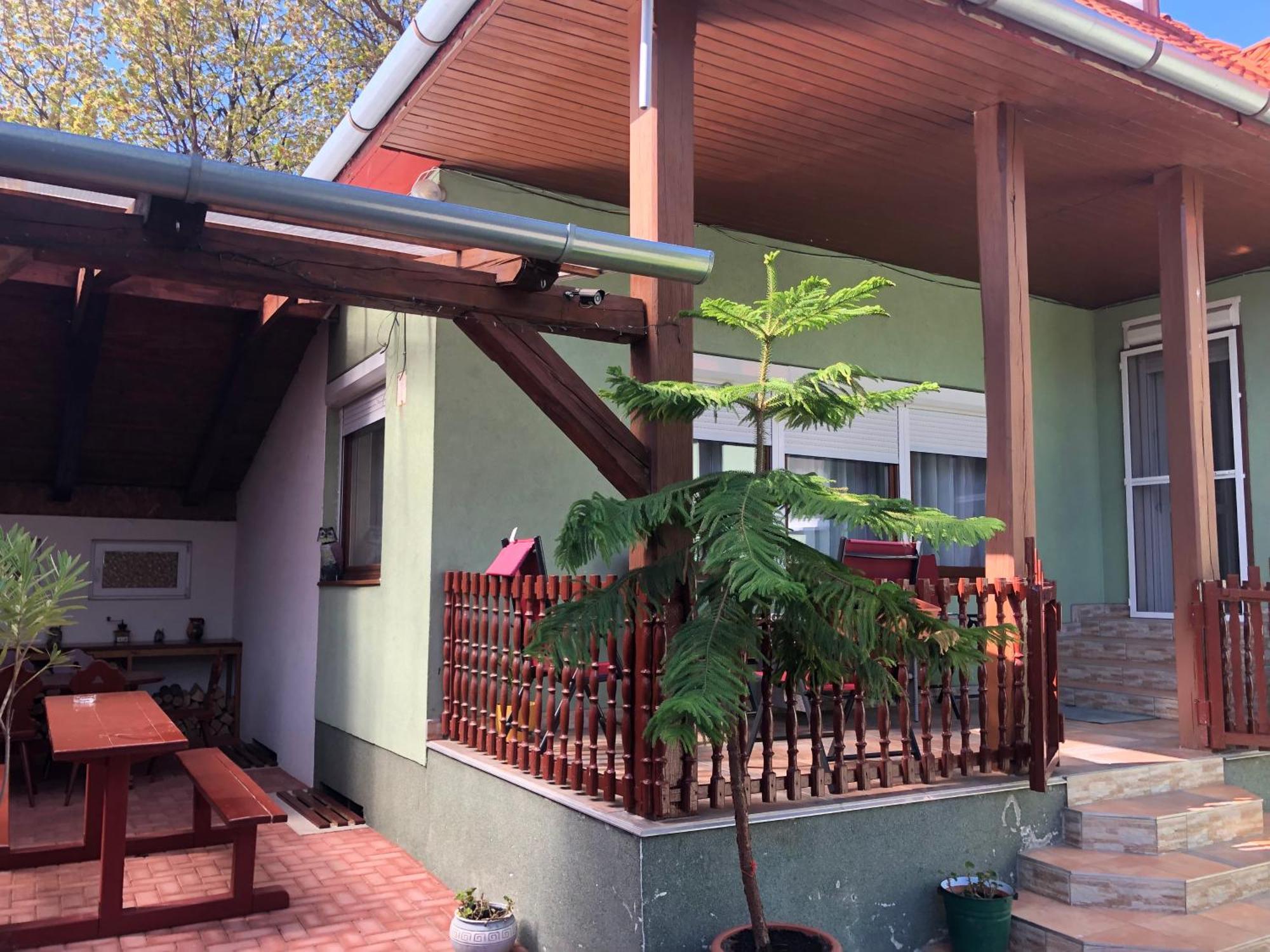Bakonyi Mamutfenyo Vendeghaz Apartment Tés Exterior foto