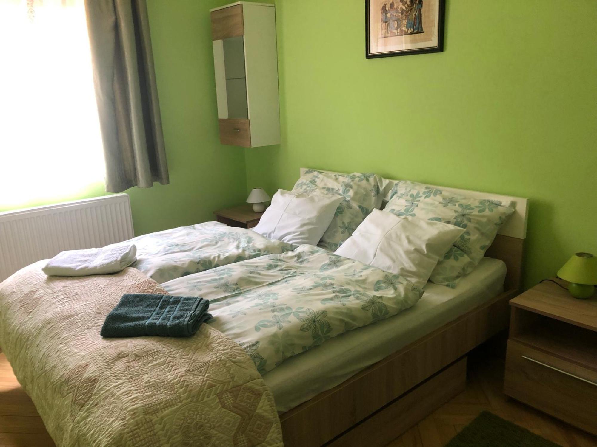 Bakonyi Mamutfenyo Vendeghaz Apartment Tés Exterior foto