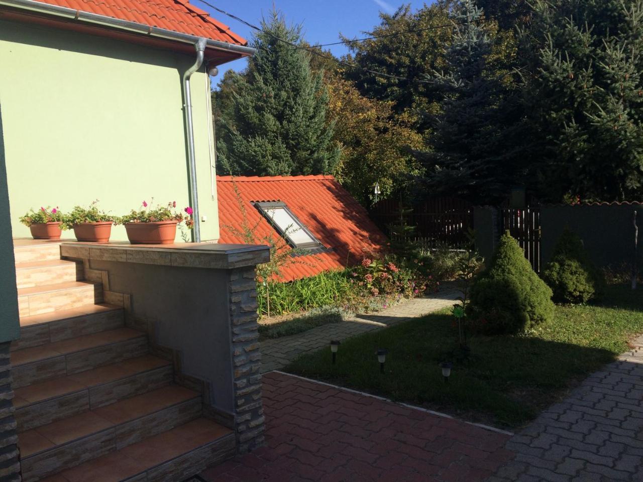 Bakonyi Mamutfenyo Vendeghaz Apartment Tés Exterior foto